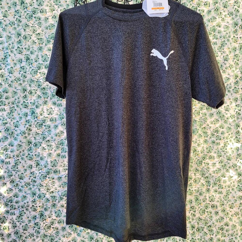 PUMA FINISH LINE MEN'S GRAY SHORT SLEEVE CREW NECK small